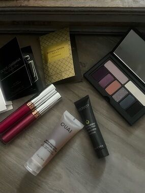 Beauty Bundle!Smashbox Eyeshadow palette,Anastasia liquid lip,fragrance samples